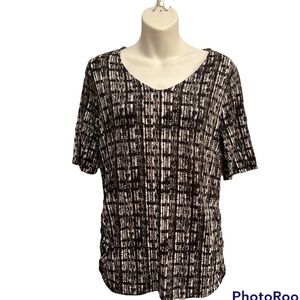 Coldwater Creek short sleeve top.  Size 8 or small. Black and white